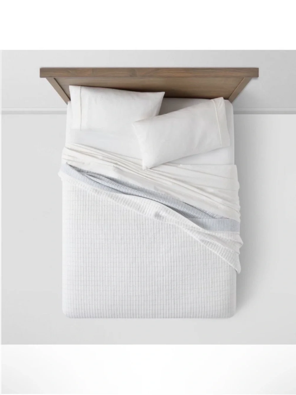 NWT Full/Queen Reversible Cotton Stripe Quilt Light Blue - Threshold